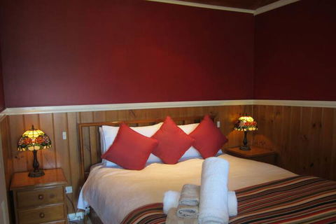 Willowlake Cottages - Holiday Cairns 4