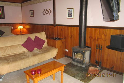 Willowlake Cottages - Holiday Cairns 2