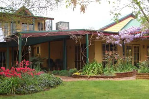 Willowlake Cottages - Holiday Cairns 0