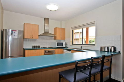 Cosmopolitan Apartments - Holiday Cairns 3