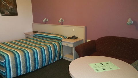 Highway One Motel Port Augusta - Holiday Cairns 3