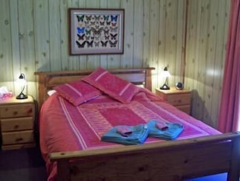 Clare Valley Cabins - Holiday Cairns 5