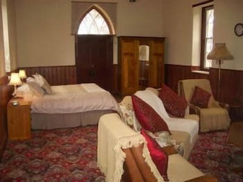 Clare Valley Cabins - Holiday Cairns 3