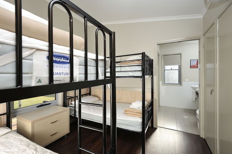 NRMA Sydney Lakeside Holiday Park - Holiday Cairns 4