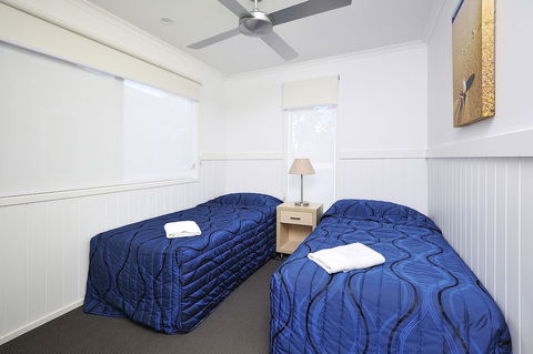 NRMA Sydney Lakeside Holiday Park - Holiday Cairns 3