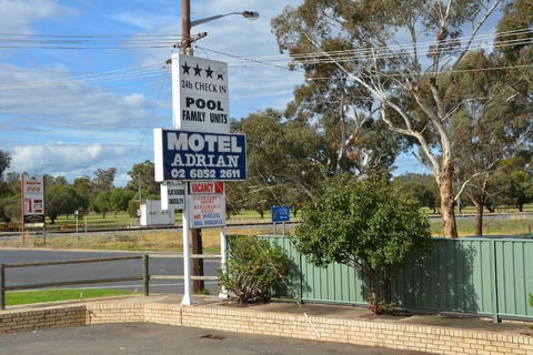 Adrian Motel - Holiday Cairns 3