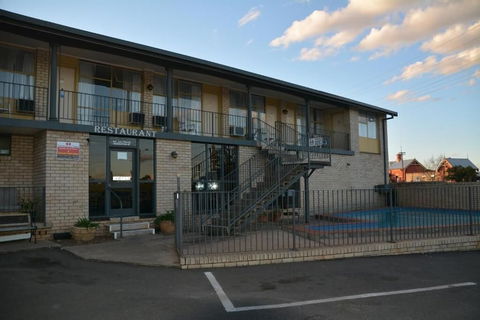 Adrian Motel - Holiday Cairns 1