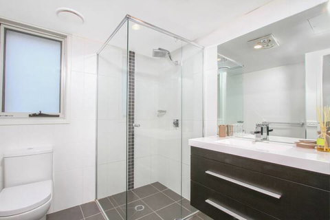 Accommodate Canberra - Braddon 33 - Holiday Cairns 3