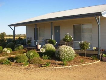 Linger Longer Accommodation SA - Holiday Cairns 2