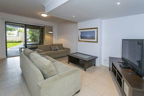 Yallingup Beach Resort - Holiday Cairns 6