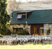 Daisy Bank Cottages - Holiday Cairns