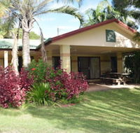 Mooyabil Farm Holidays - Holiday Cairns