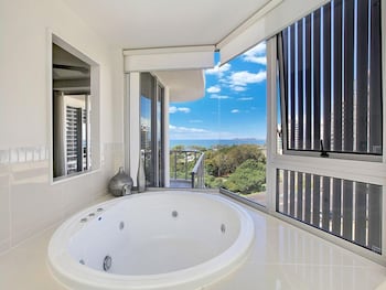 Silver Sea On Sixth Resort - Holiday Cairns 6