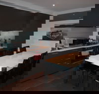 Amazing Accommodations South Yarra - Holiday Cairns