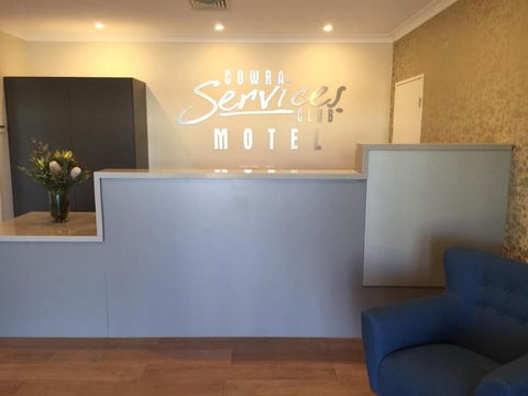 Cowra Services Club Motel - Holiday Cairns 2