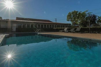 Banksia Motel Collie - Holiday Cairns 4