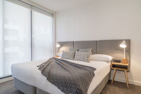 Sandy Hill Serviced Apartments Sandringham - Holiday Cairns 1