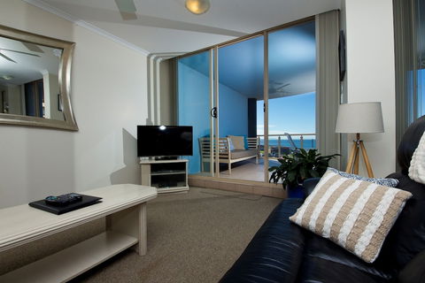 Beaches International - Holiday Cairns 4
