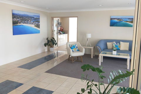 Beaches International - Holiday Cairns 1