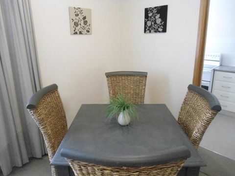 Ashwood Apartment Bellerive - Holiday Cairns 1