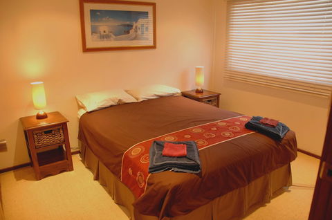 Wildsights Beach Units - Holiday Cairns 3