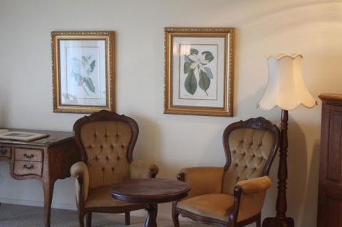 Highwood Park B & B Guest Lodge - Holiday Cairns 2