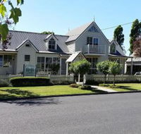 Creek Cottage Bed  Breakfast - Holiday Cairns