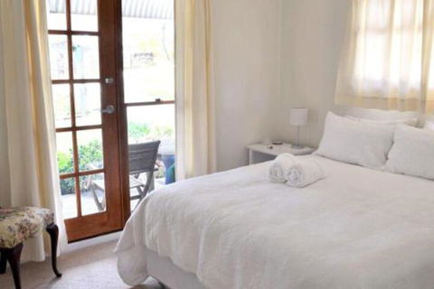 La Sila Homestead On Marrowbone Cutest Cottage In The Hunter With Killer Views - Holiday Cairns 4