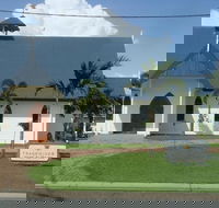 Kurrmine Beach Motel - Holiday Cairns