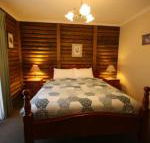 Halls Gap Log Cabins - Holiday Cairns