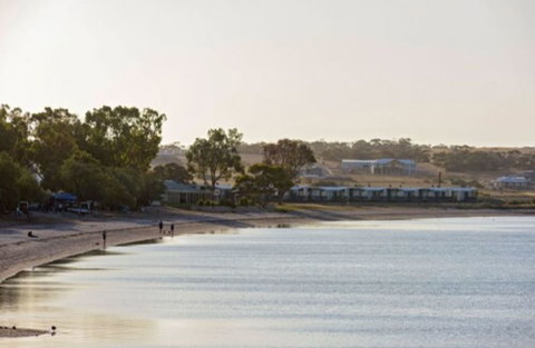 Discovery Parks - Streaky Bay Foreshore - Holiday Cairns 2