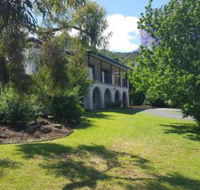 Tamworth Exclusive B  B - Holiday Cairns