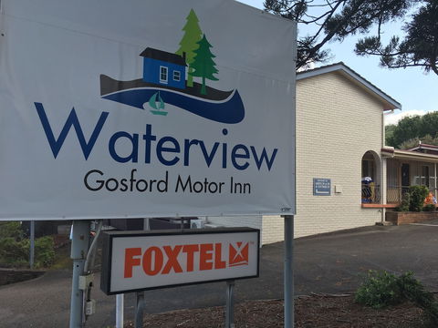Waterview Gosford Motor Inn - Holiday Cairns 0