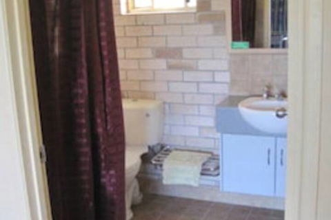 Tailwaggers Rainforest Retreat - Holiday Cairns 4