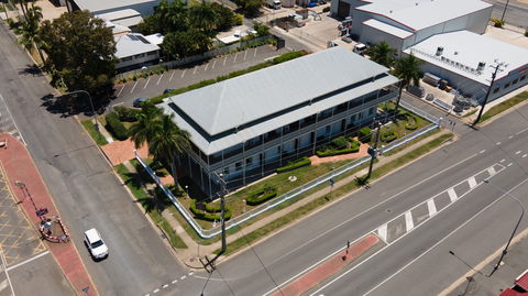 Denison Boutique Hotel - Holiday Cairns 4