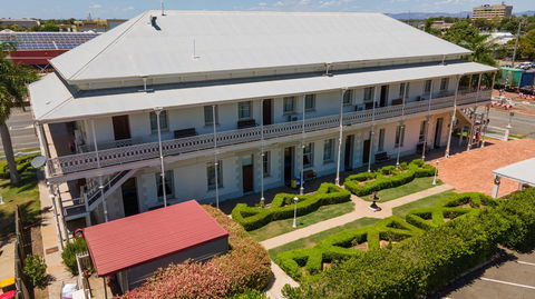 Denison Boutique Hotel - Holiday Cairns 5