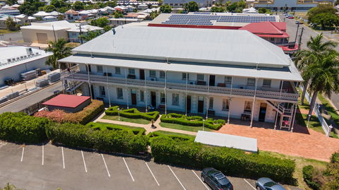 Denison Boutique Hotel - Holiday Cairns 6