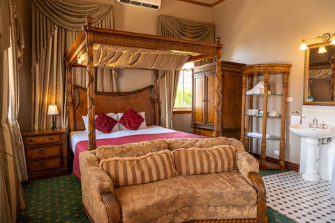 Denison Boutique Hotel - Holiday Cairns 7