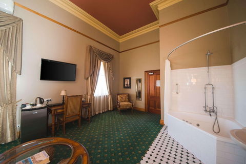 Denison Boutique Hotel - Holiday Cairns 16