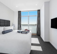 Meriton Suites Chatswood - Holiday Cairns