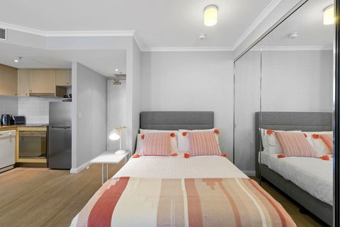 Astra Apartments Chatswood - Holiday Cairns 8