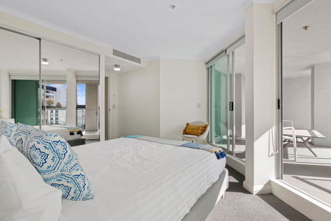 Astra Apartments Chatswood - Holiday Cairns 15