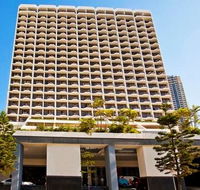 Mantra on View Hotel Surfers Paradise - Holiday Cairns