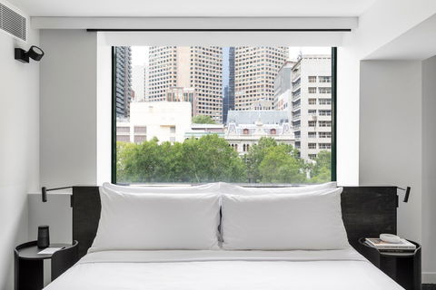 Lancemore Crossley St Melbourne - Holiday Cairns 14