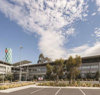 Travelodge Hobart Airport - Holiday Cairns