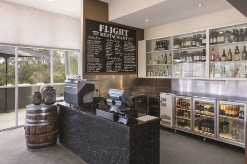 Travelodge Hobart Airport - Holiday Cairns 14