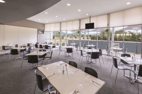 Travelodge Hobart Airport - Holiday Cairns 15