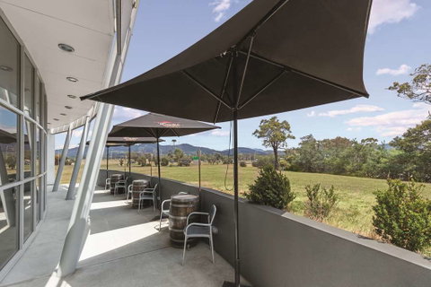Travelodge Hobart Airport - Holiday Cairns 16