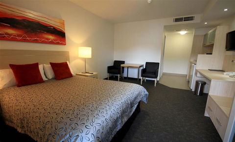 Jephson Hotel - Holiday Cairns 8