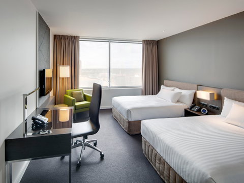 Pullman Adelaide - Holiday Cairns 4